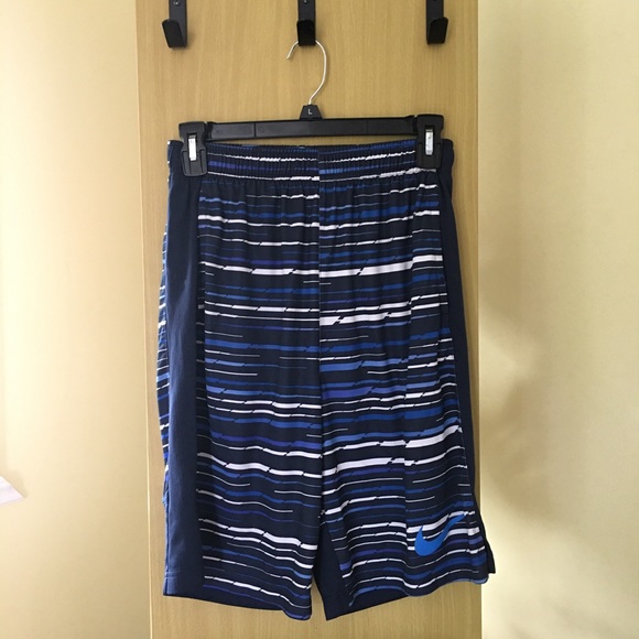 Nike DriFit Striped Shorts - Picture 2 of 7